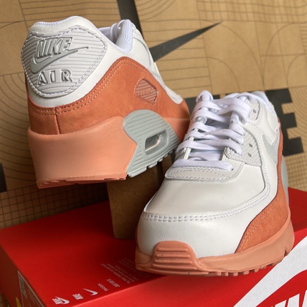Nike Air Max 90 LTR SE WMNS White/Aura-LT Madder Root - Picture 10 of 16